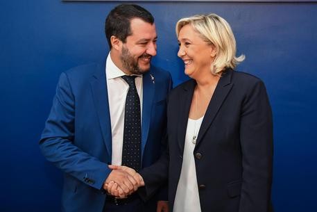 Radost desnica: Salvini i Le Pen